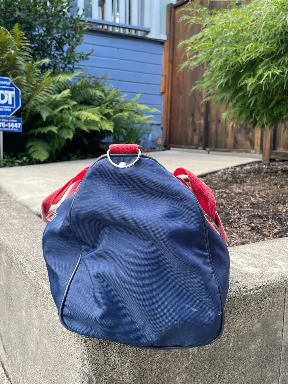 Vintage 80s/90s red and blue Nike gym duffel bag